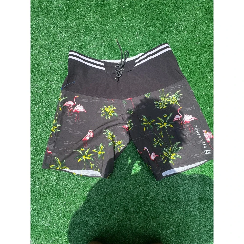 Billabong Platinum X Mens‎ Board Shorts Black Flamingo Tropical Print Size 36